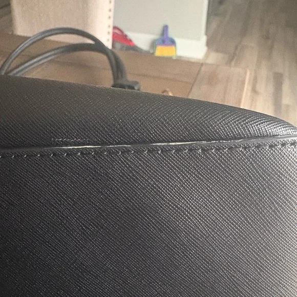 Henri Bendel Black Structured Leather Tote - Picture 10 of 13